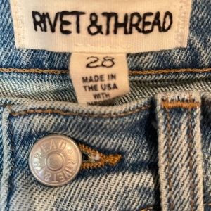 River & Thread skinny jeans light wash. Size 28 EUC